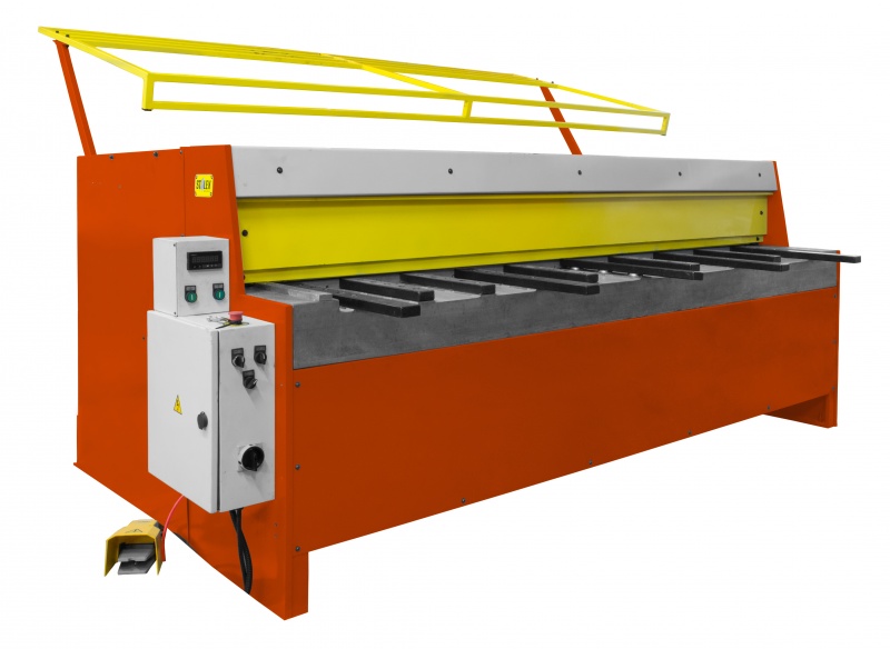 8872bd8b5abc16848605031187bfe6ee-1 Гильотина электромеханическая STALEX Q11-4х2550NC — изображение 1